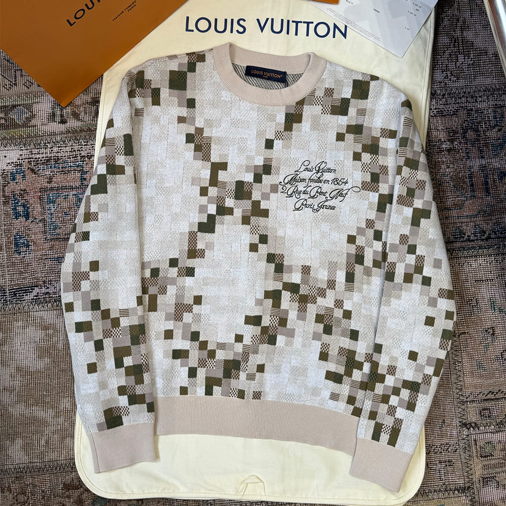 LV UNISEX SHIRT(size:XS|S|M|L)