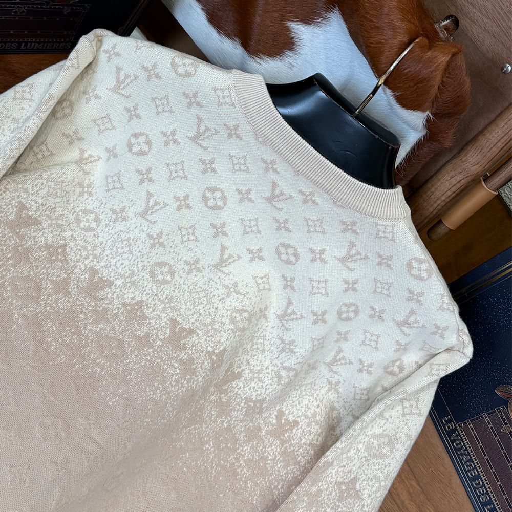 LV UNISEX SHIRT(size:S|M|L|XL)