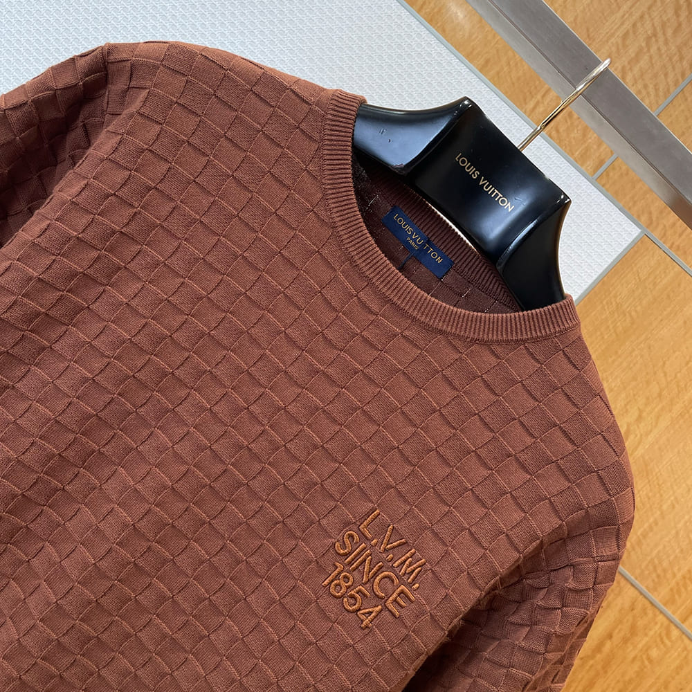 LV UNISEX SHIRT(size:S|M|L|XL)