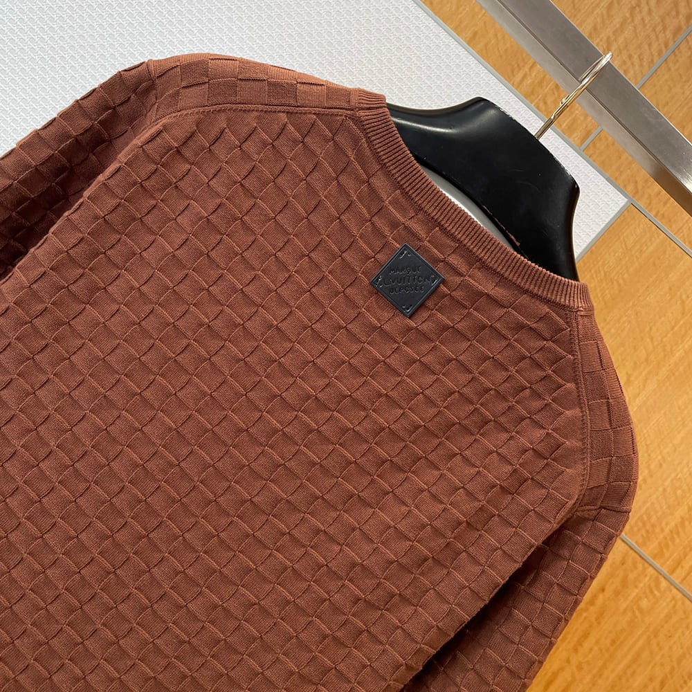 LV UNISEX SHIRT(size:S|M|L|XL)