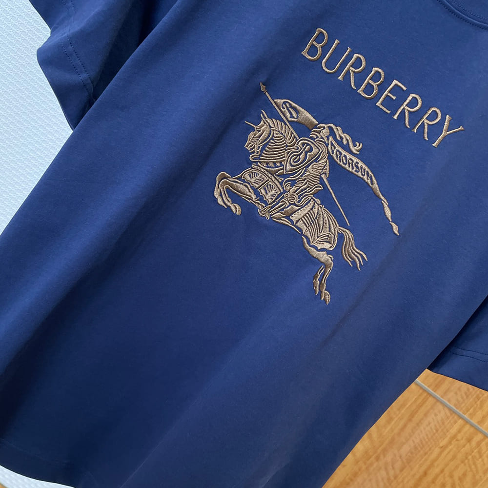 Bv*b*rry UNISEX SHIRT(size:S|M|L|XL|XXL)