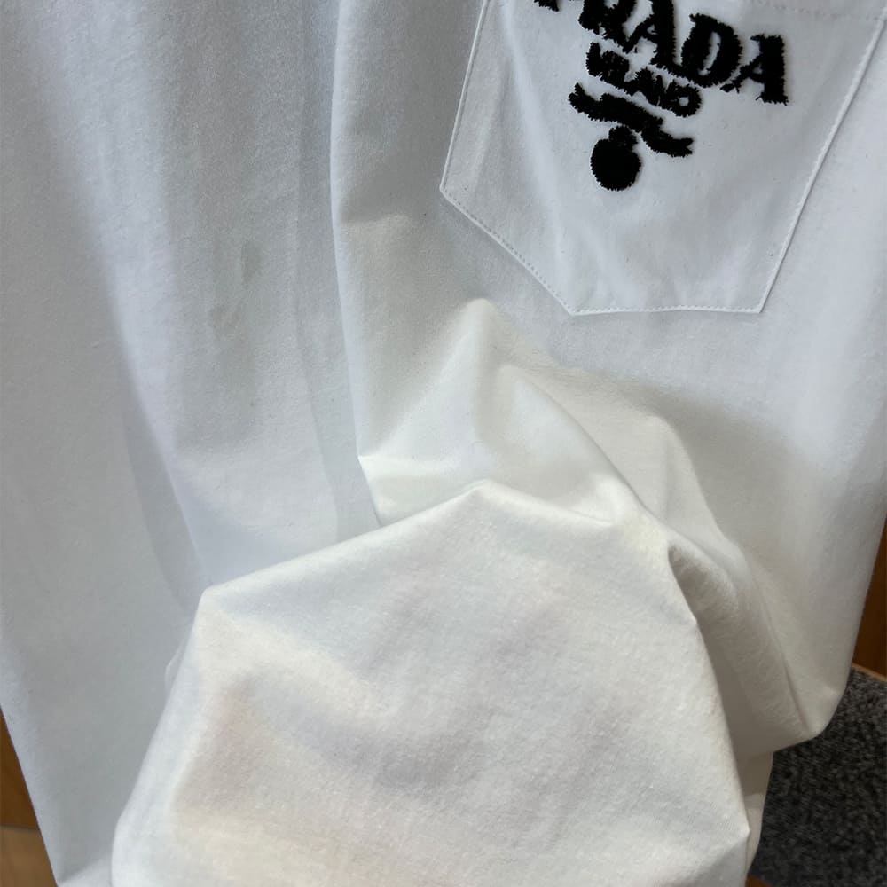 Pra*a UNISEX SHIRT(size:S|M|L|XL)