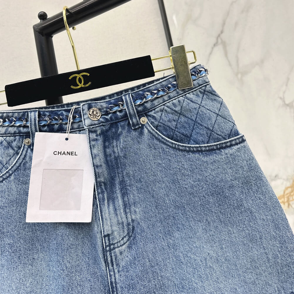 Ch**el WOMEN SHORTS(size:S|M|L)
