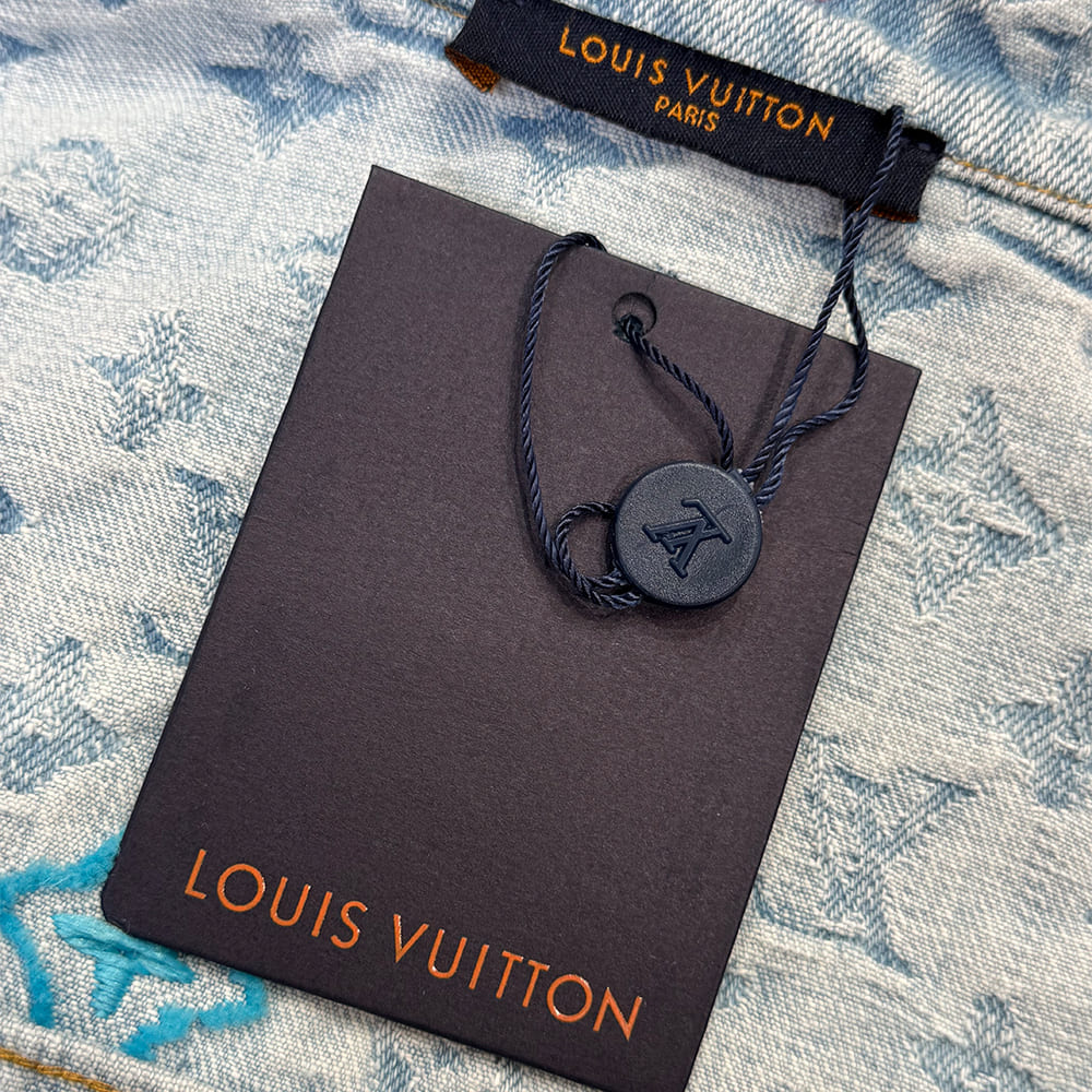 LV UNISEX SHIRT(size:S|M|L|XL)