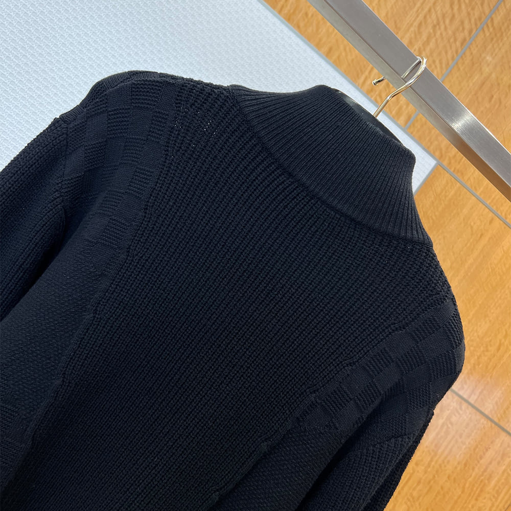 LV UNISEX SHIRT(size:S|M|L|XL)