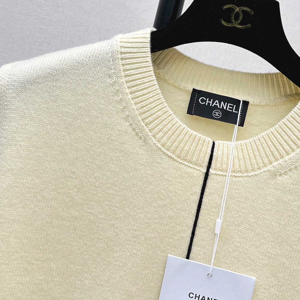 Ch**el WOMEN SHIRT(size:S|M|L)