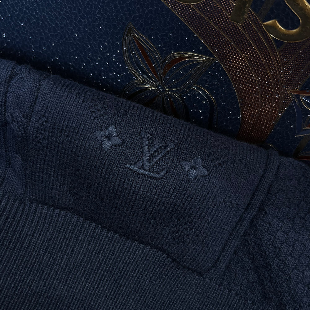 LV UNISEX SHIRT(size:S|M|L|XL)