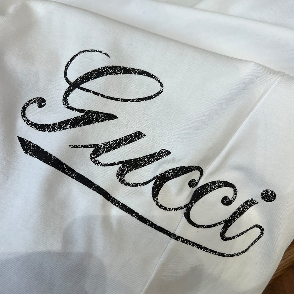 Gvc*1 UNISEX SHIRT(size:XS|S|M|L)