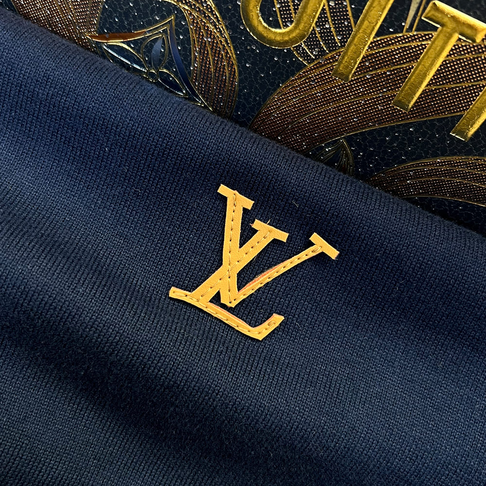 LV UNISEX SHIRT(size:S|M|L|XL)