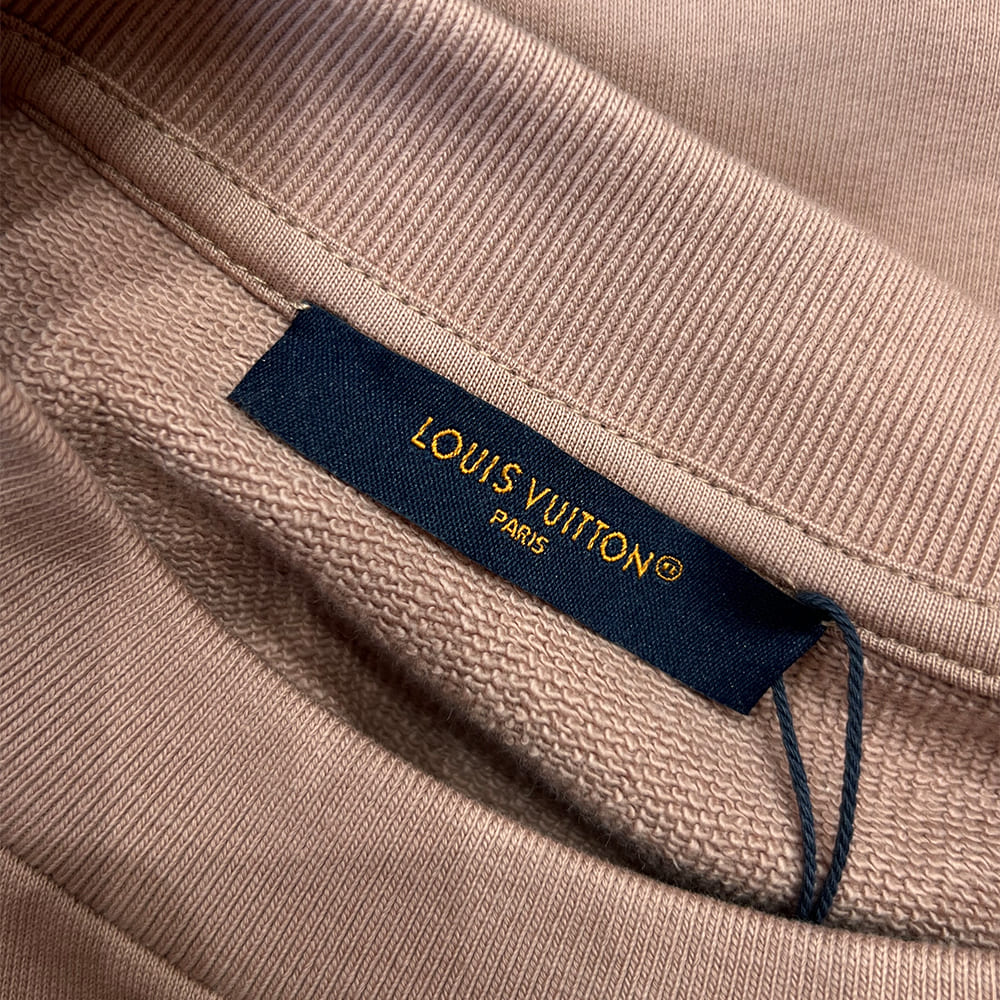 LV UNISEX SHIRT(size:XS|S|M|L)