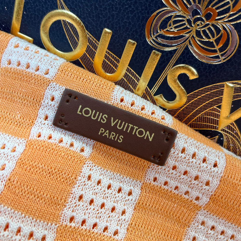 LV UNISEX SHIRT(size:S|M|L|XL)
