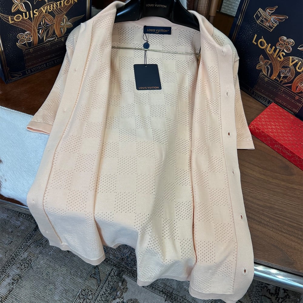 LV UNISEX SHIRT (size:S|M|L|XL)