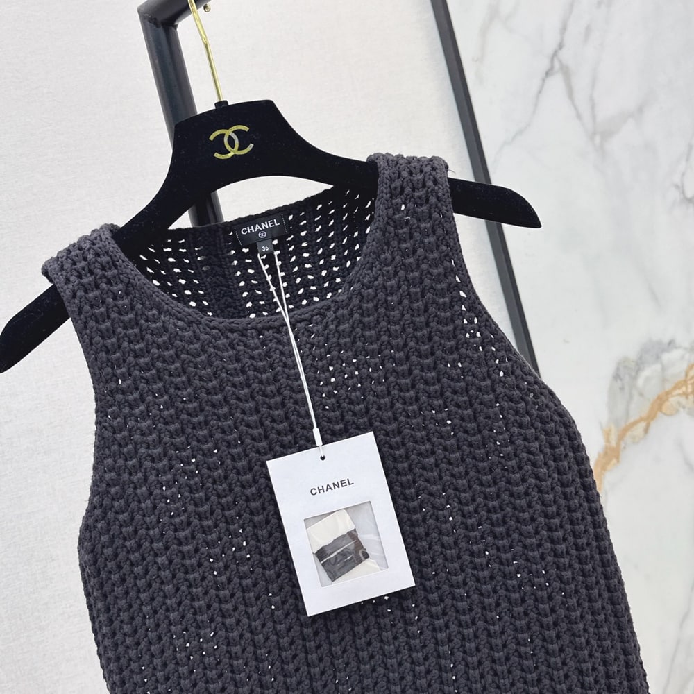 Ch**el WOMEN SHIRT(size:S|M|L)