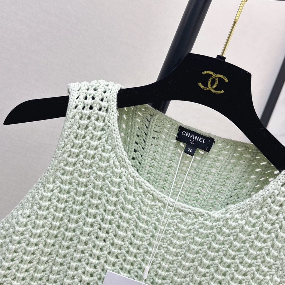 Ch**el WOMEN SHIRT(size:S|M|L)