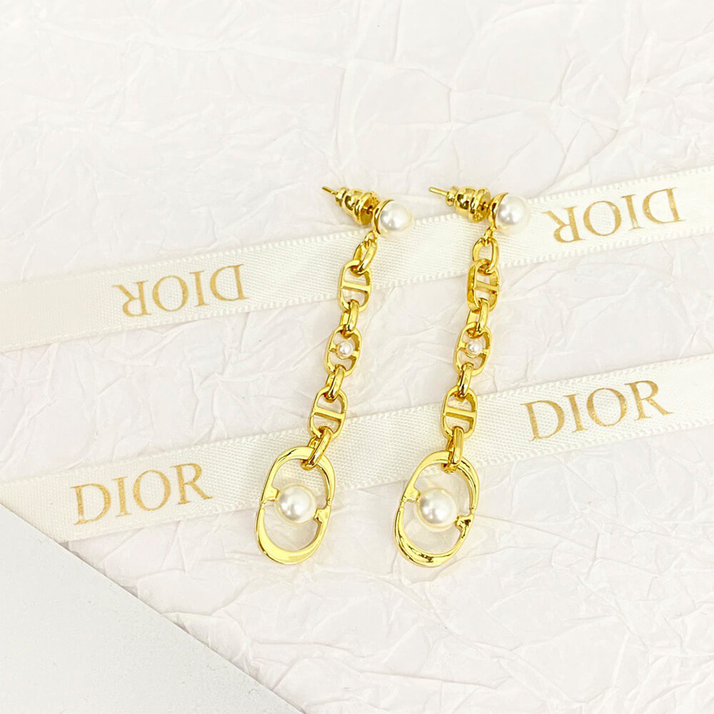 D10r PEARL EARRINGS