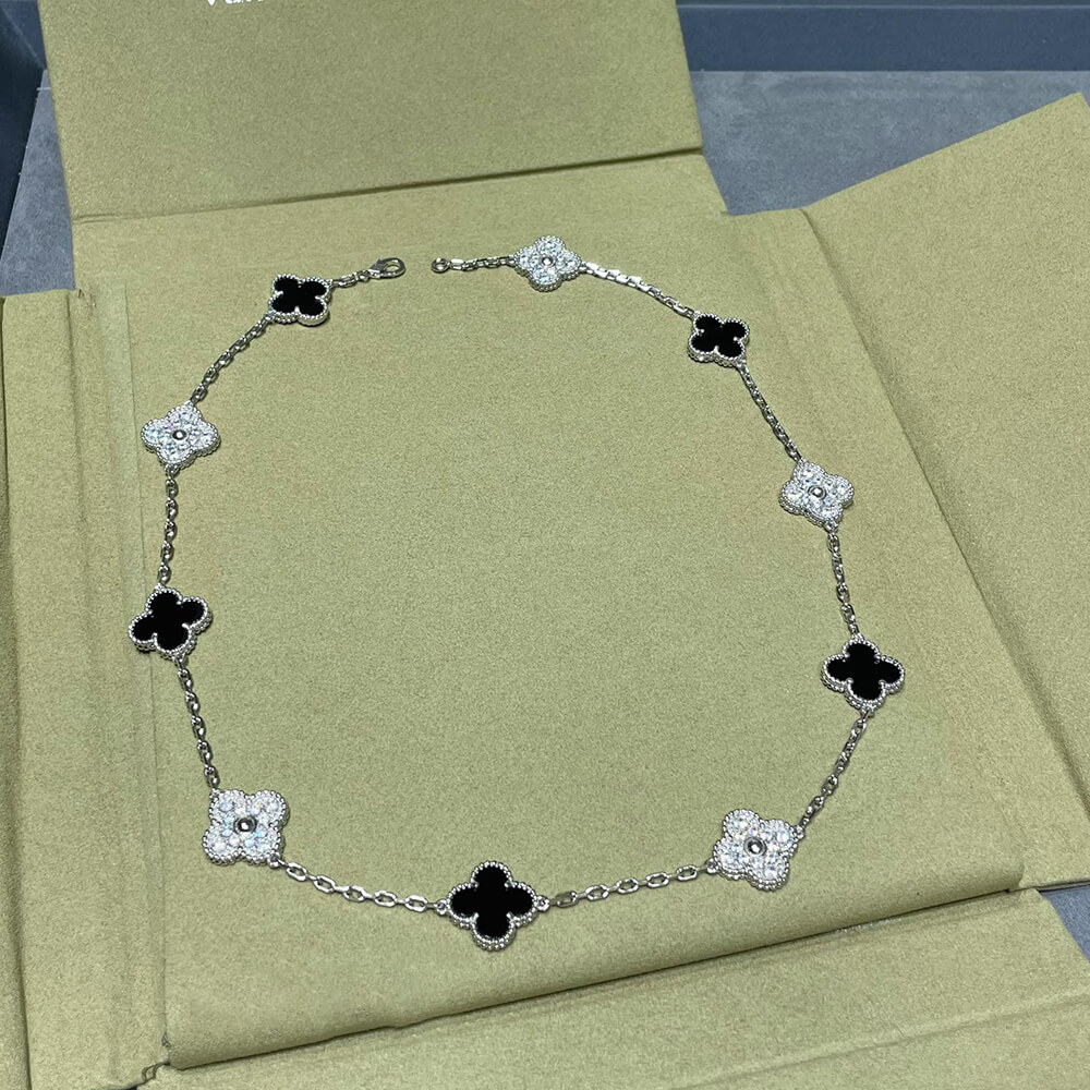 V*n Cl**f & Arpels Necklace