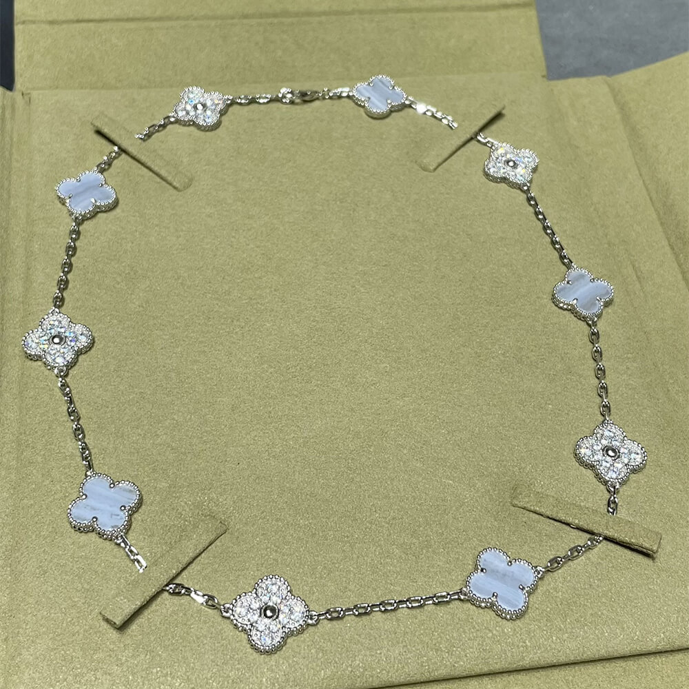 V*n Cl**f & Arpels Necklace