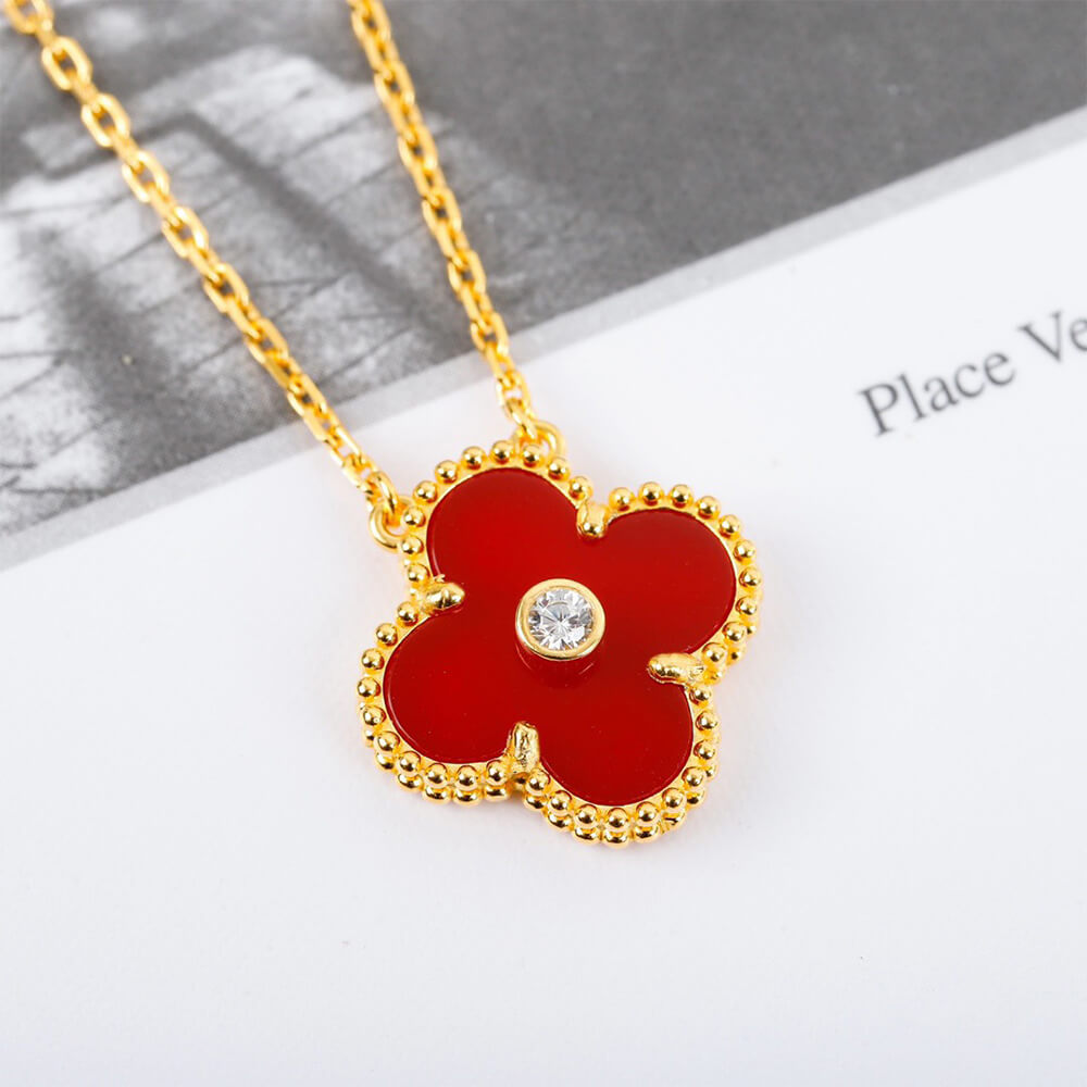 V*n Cl**f & Arpels Necklace