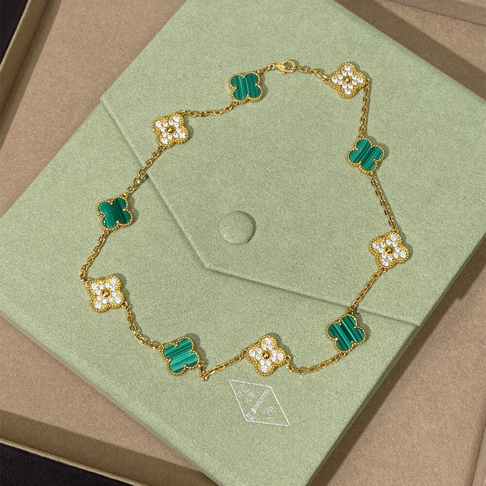 V*n Cl**f & Arpels Necklace