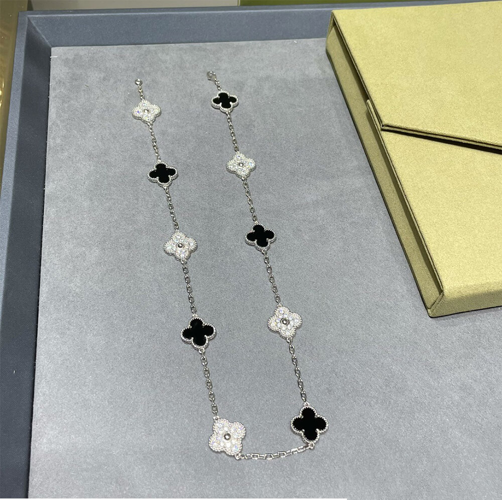V*n Cl**f & Arpels Necklace