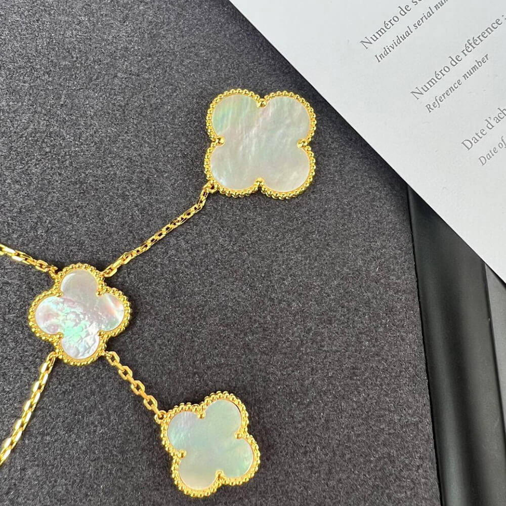 V*n Cl**f & ARPELS Collier Magic Alhambra 6 motifs(HIGH-END GRADE)