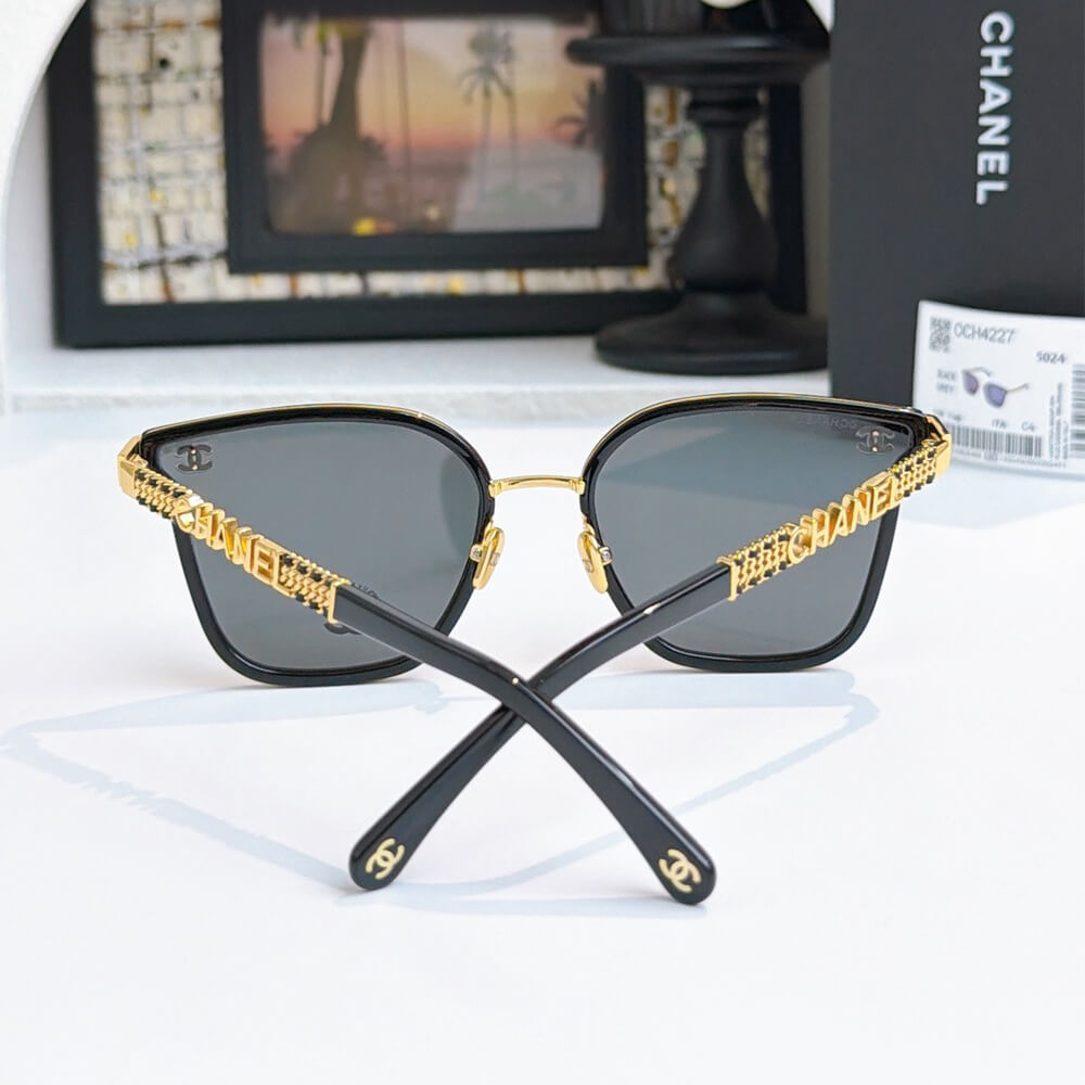 Ch**el SUNGLASSES