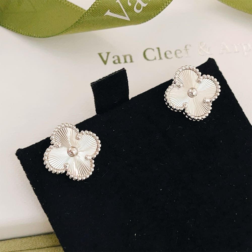 VCA Alhambra Earrings