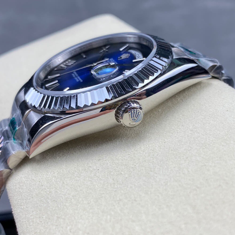 R01ex Day-Date 40
