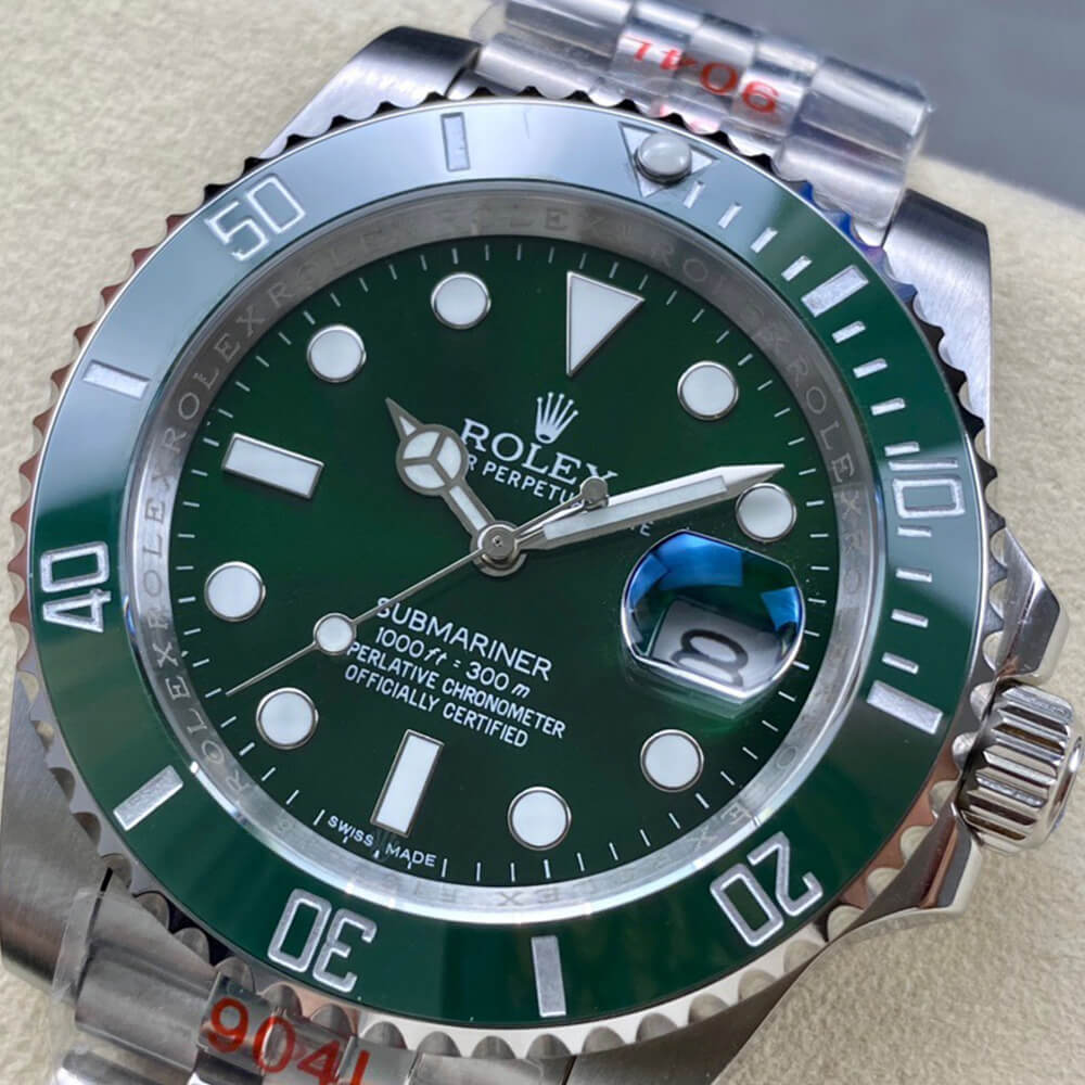 R01ex Submariner Date