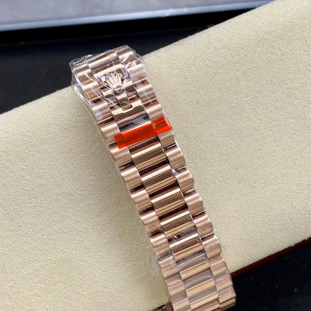 R01ex Day-Date 40