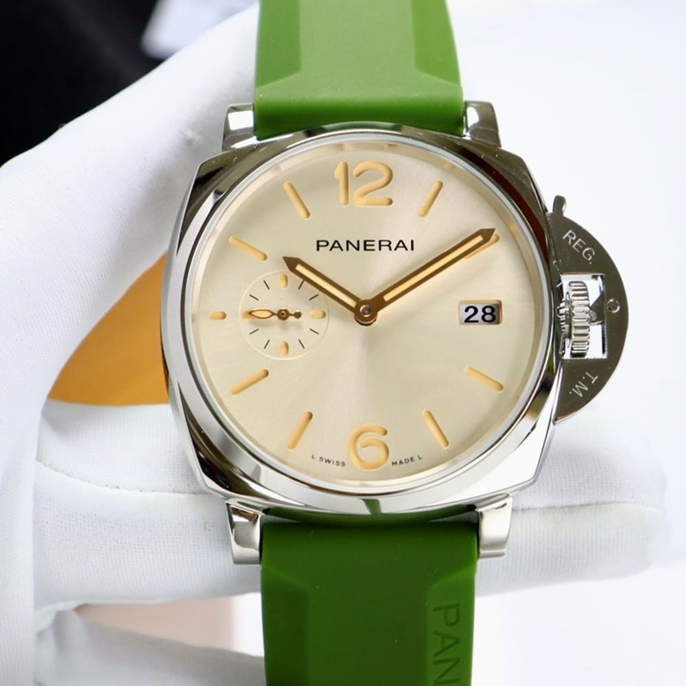 Pa*e*a1 LUMINOR Due 42mm