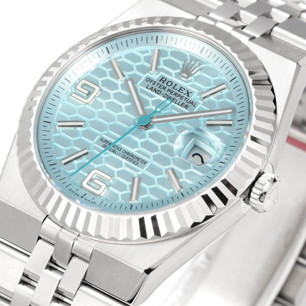 R01ex Land-Dweller 36