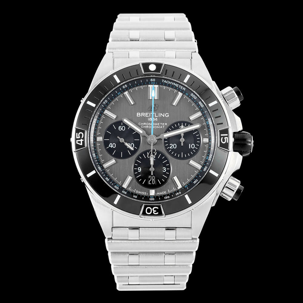 Breitling S*per Chronomat B01 44