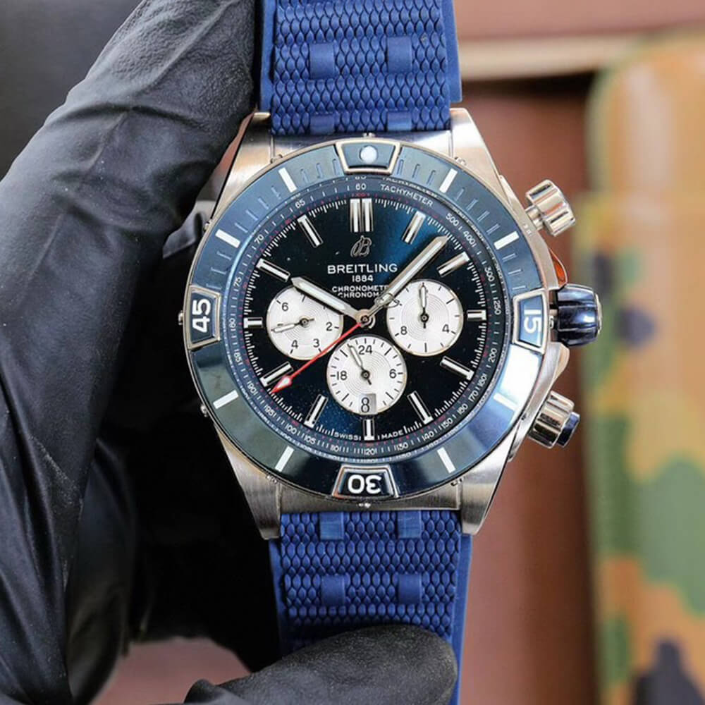 Breitling S*per Chronomat B01 44