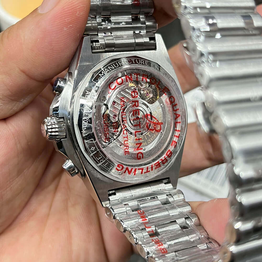 Breitling S*per Chronomat B01 44