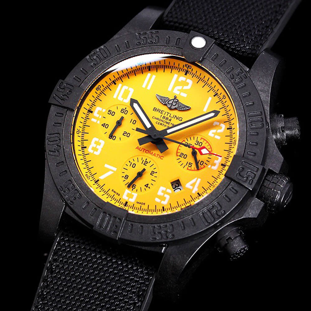 Breitling Avenger 45