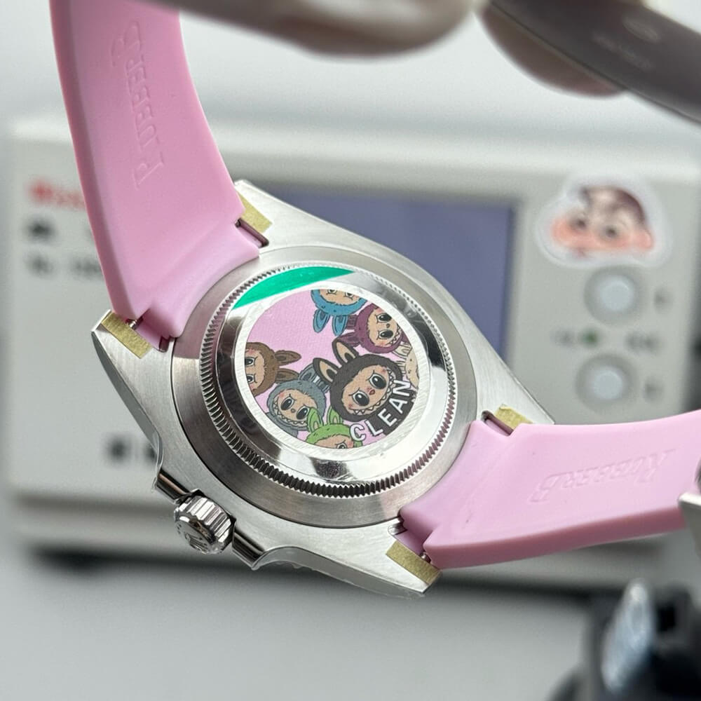 R01ex Submariner Labubu