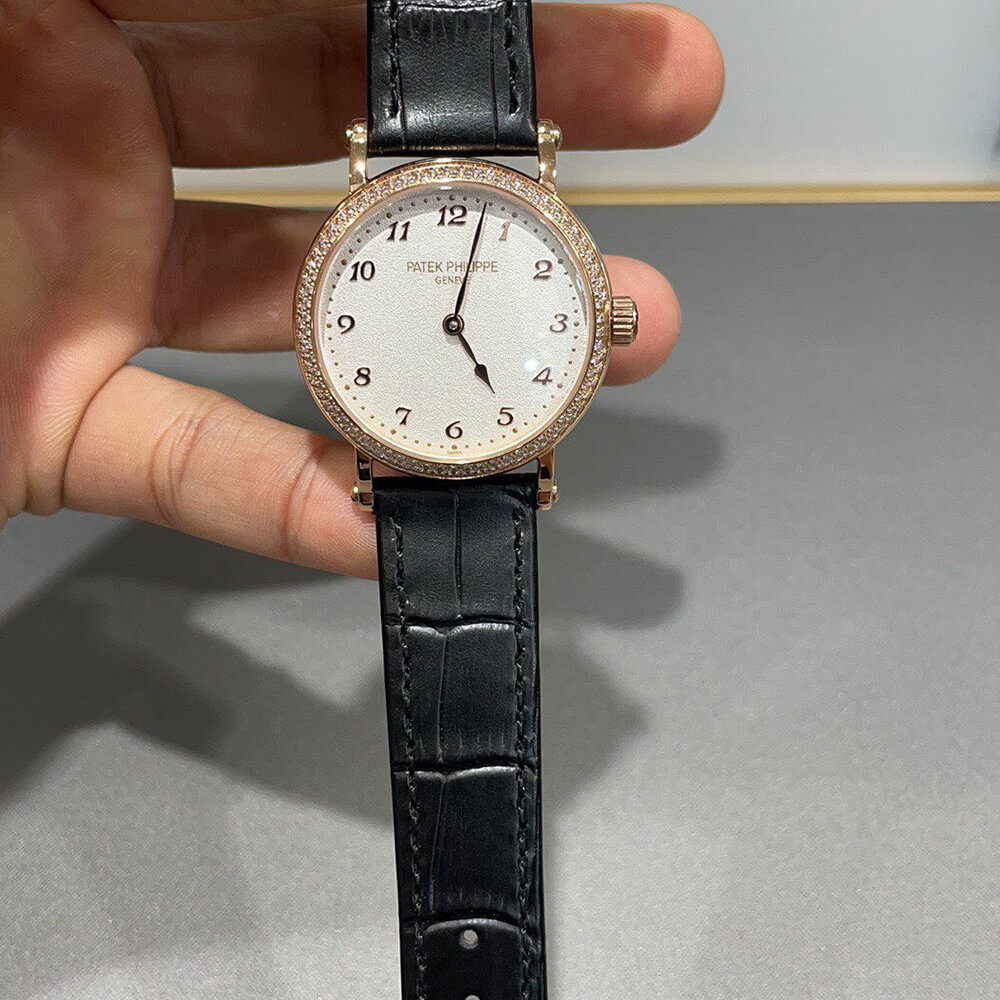 Pat*k Phi1i*pe Calatrava 7200R
