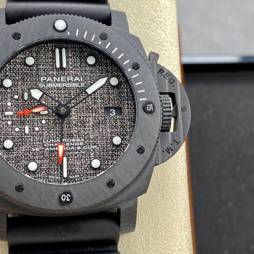 Pa*e*a1 Submersible Carbotech