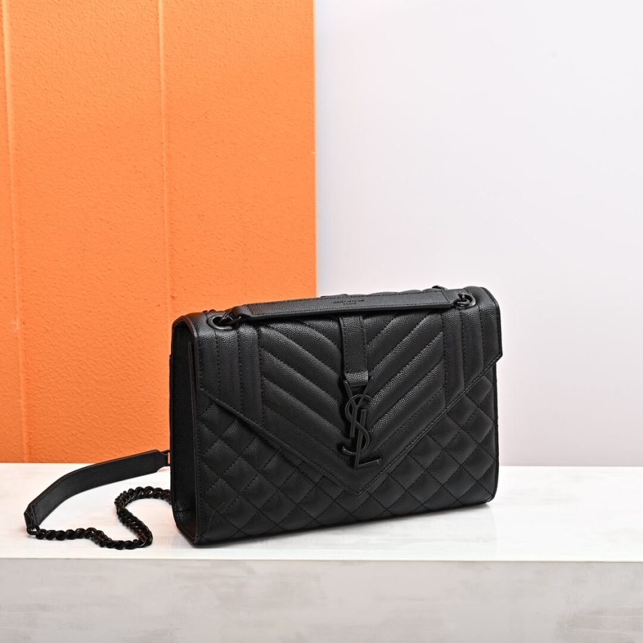 Y51 ENVELOPE MEDIUM IN QUILTED GRAIN DE POUDRE EMBOSSED LEATHER