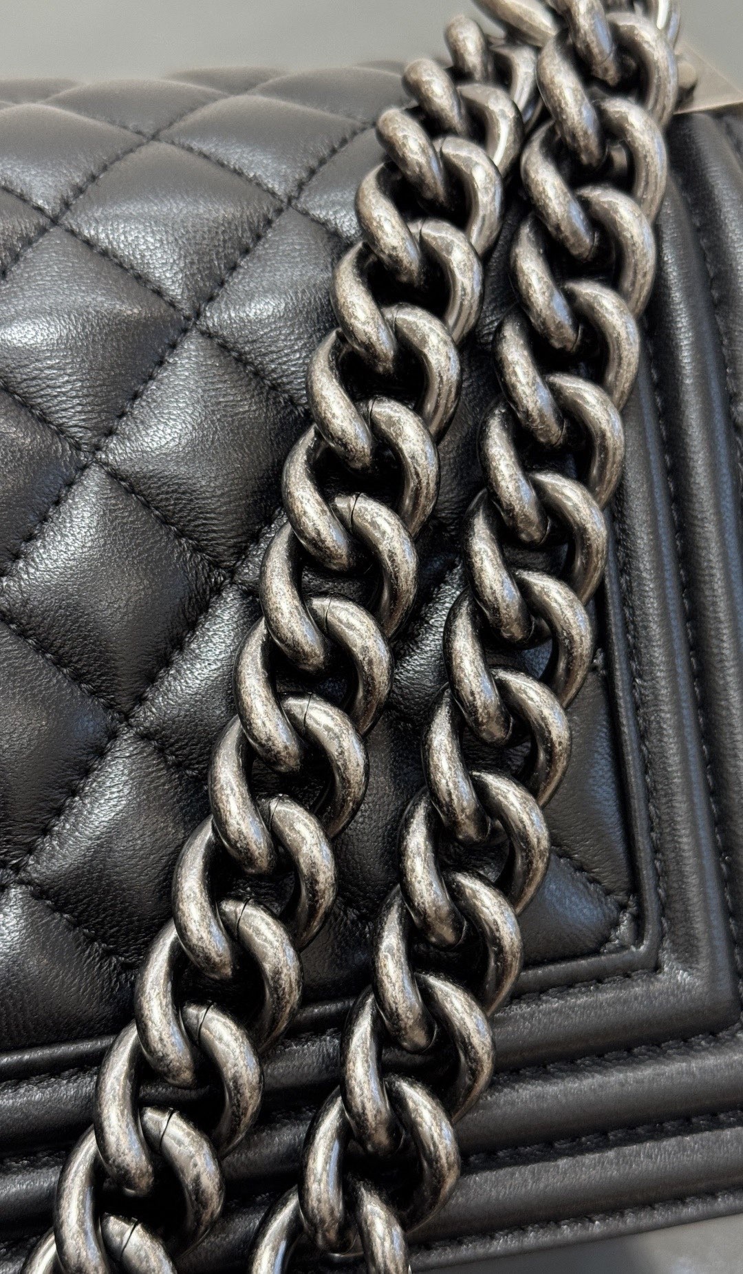 SMALL BOY Ch**el HANDBAG