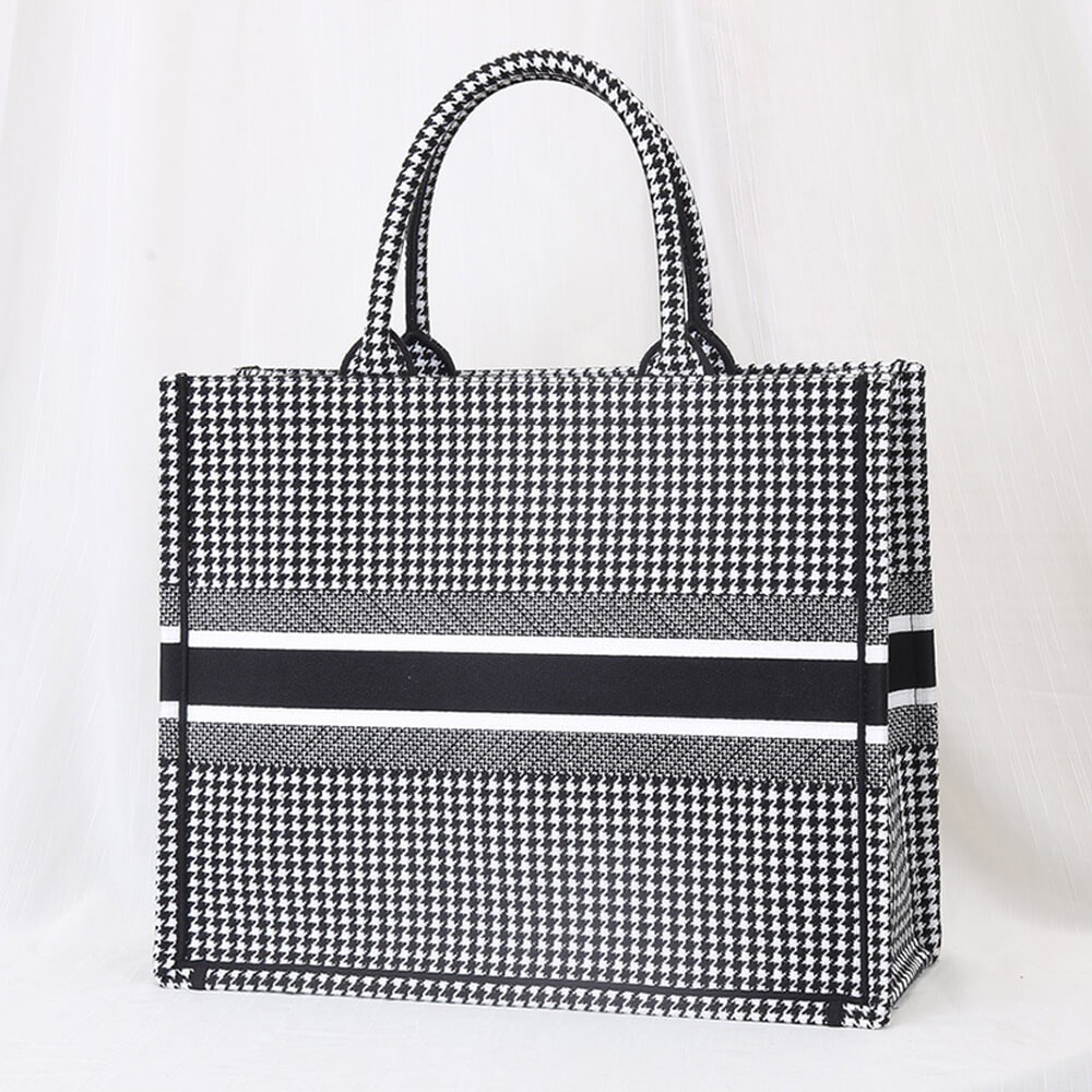 LARGE D10r BOOK TOTE