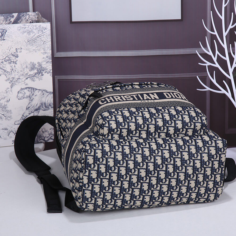 D10rTRAVEL BACKPACK