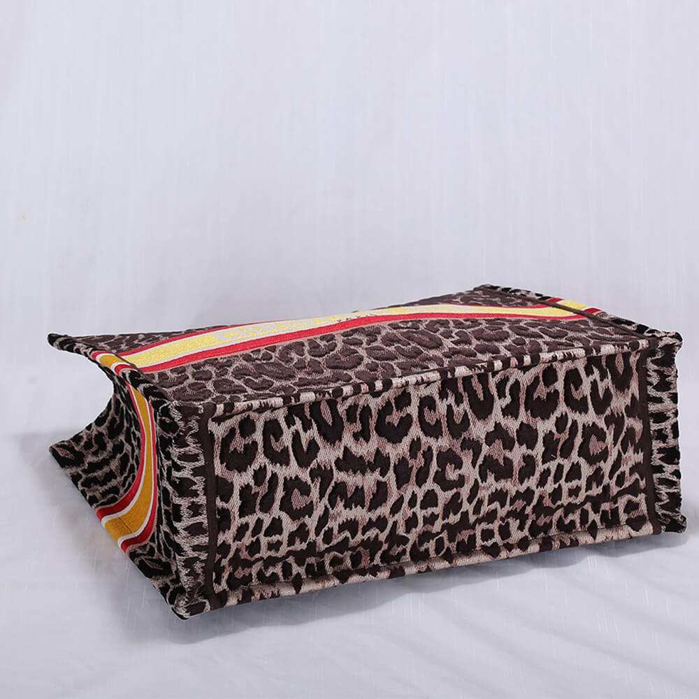LARGE D10r BOOK TOTE