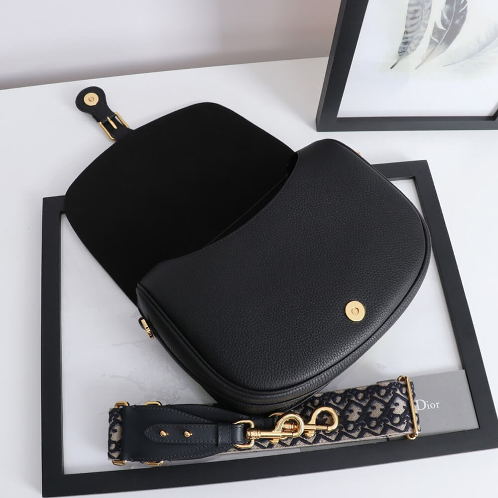 LARGE D10r BOBBY BAG