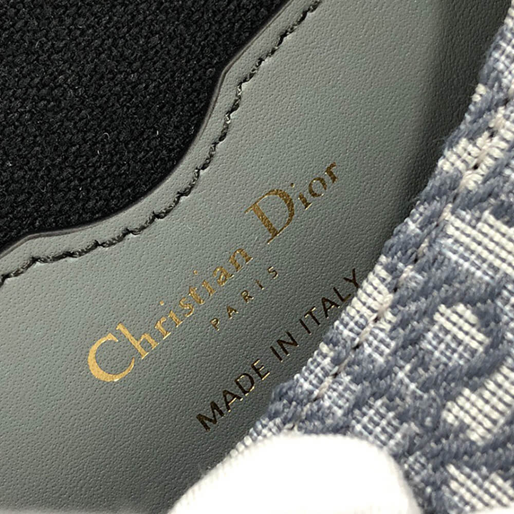 MEDIUM D10r BOBBY BAG
