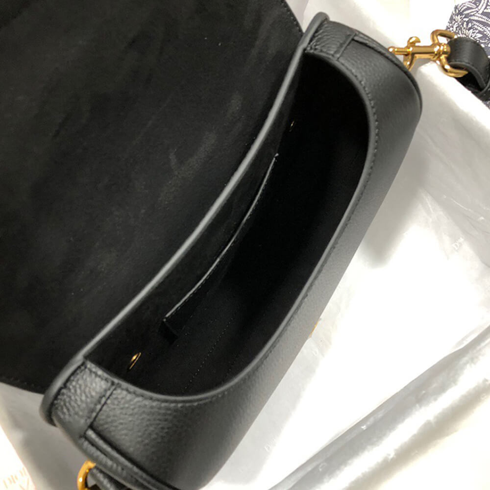 MEDIUM D10r BOBBY BAG