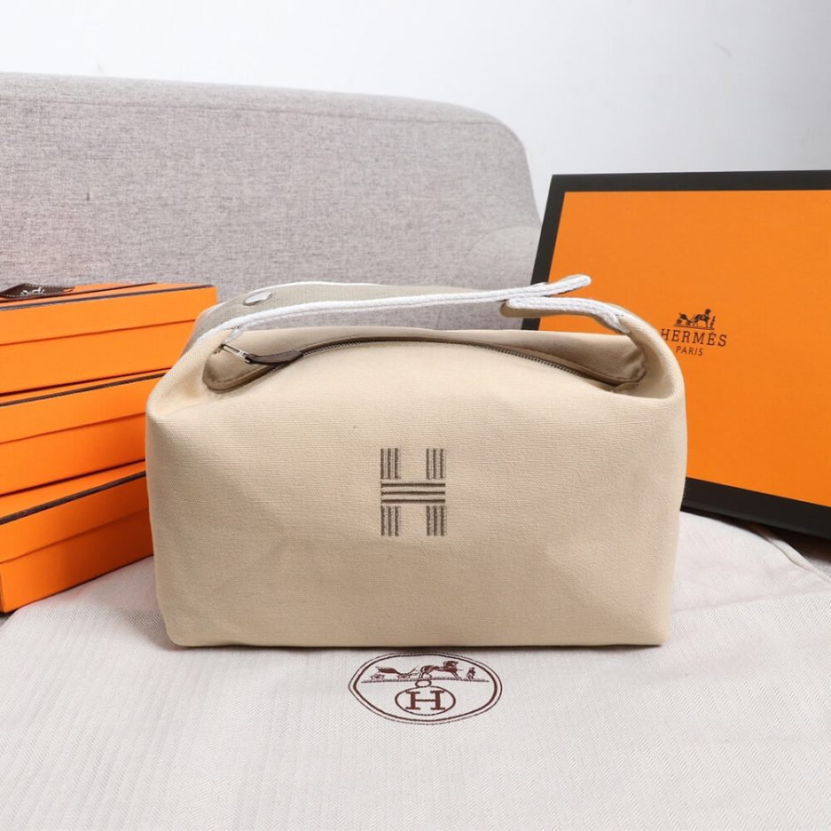 H**me5 toiletery bag