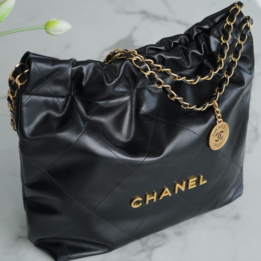 Ch**el 22 HANDBAG