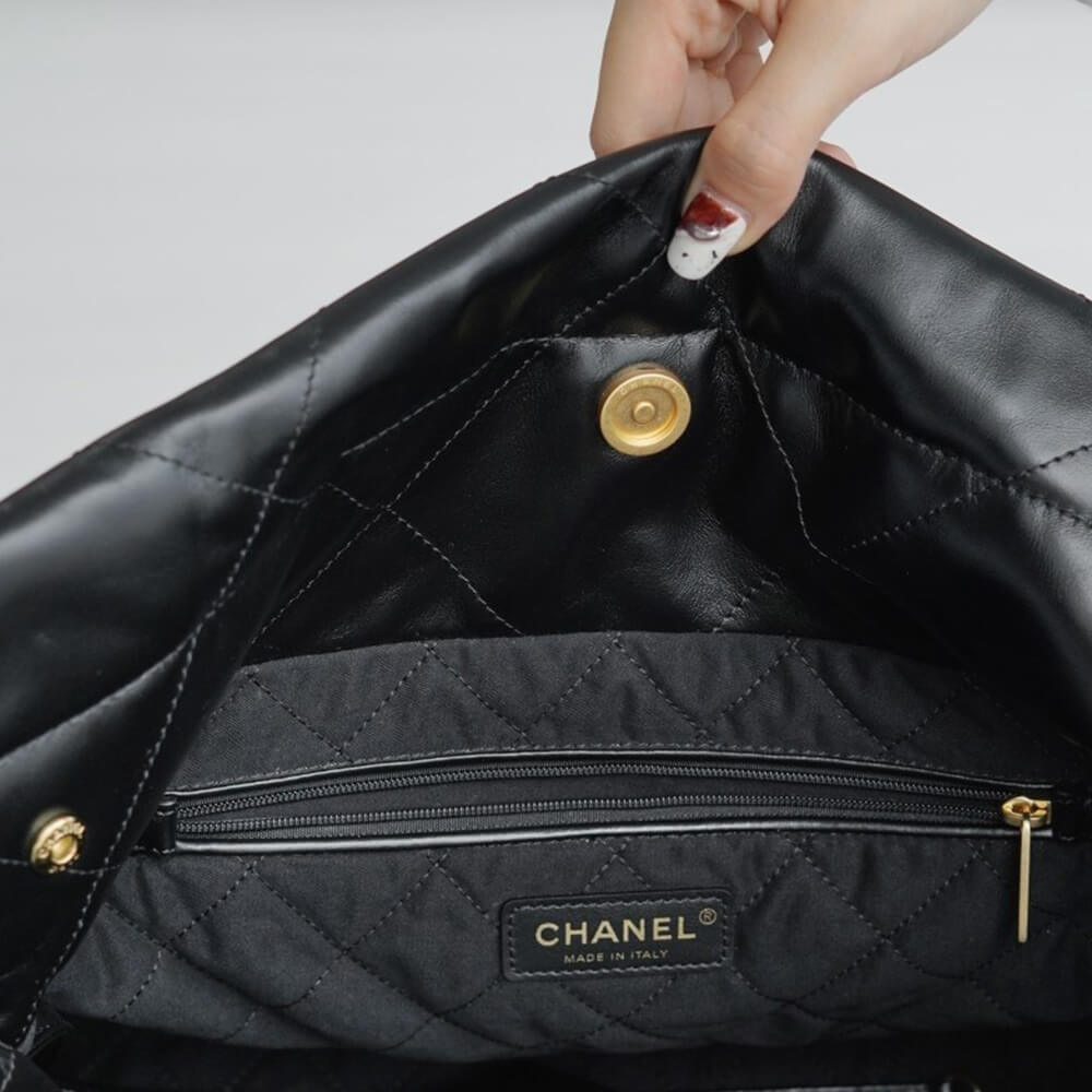 Ch**el 22 HANDBAG